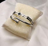 LUXE SILVER CLOVER D-NAIL