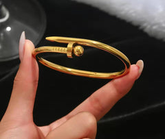 LUXE NAIL BANGLE - 18K GOLD PLATED