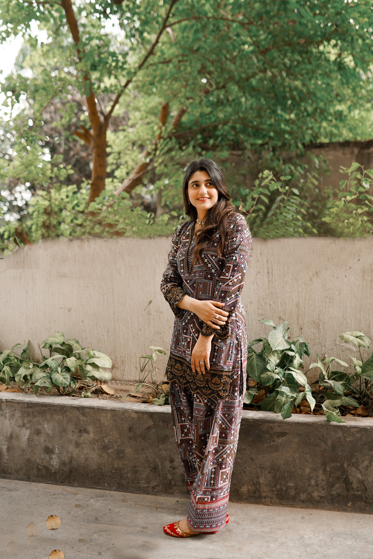 اجراک سخن (Farshi Shalwar)