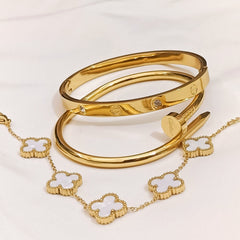 LUXE WHITE CLOVER-CARTIER-NAIL